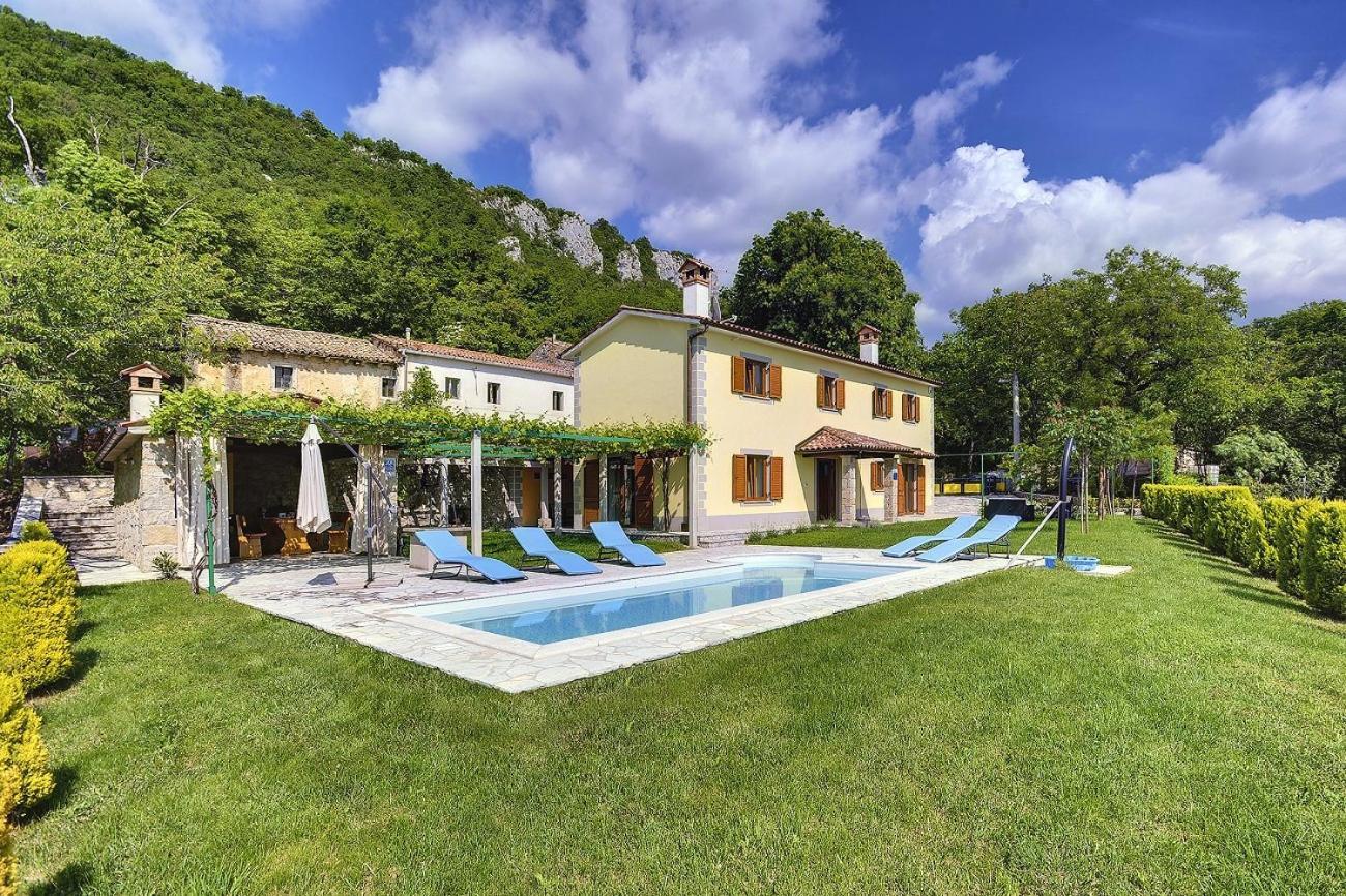 Villa Bella Lupoglav  外观 照片